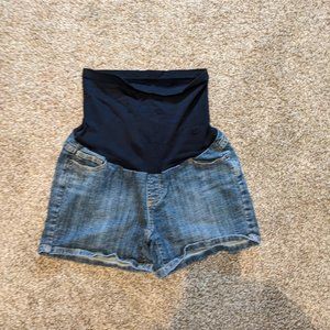 Maternity shorts size M